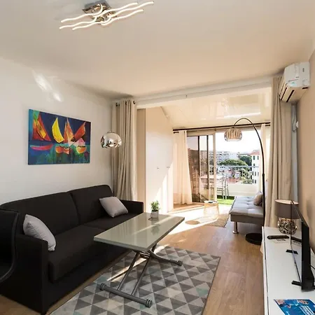 Beautiful Modern And Bright Studio Appartamento *